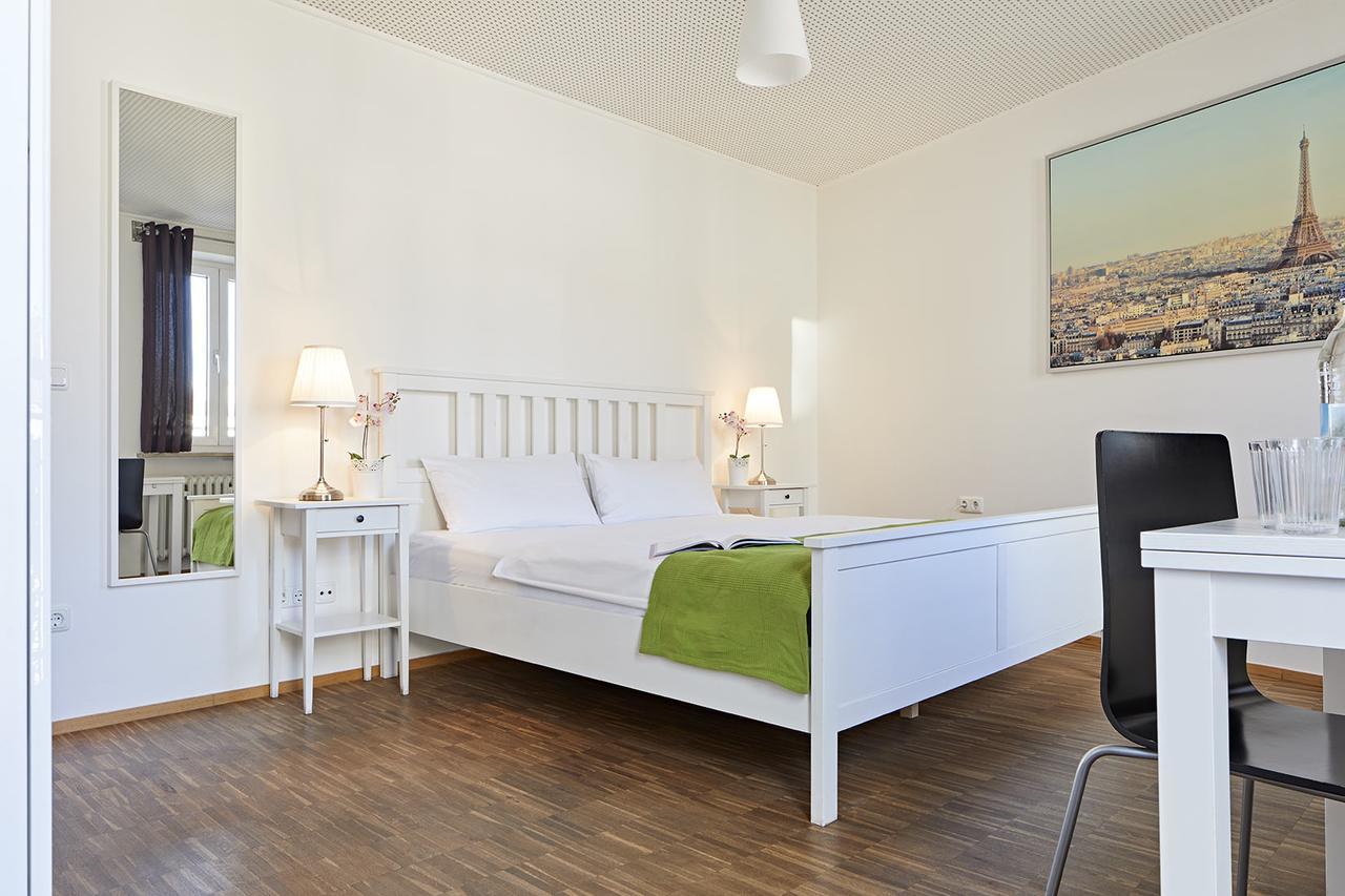 Nonstop Hotel Augsburg - Ubernacht - Hostelhotelhome Exterior photo